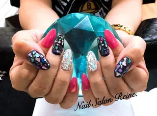 ネイル Nailsalon Reine所属・玉栄 伶奈のネイルデザイン