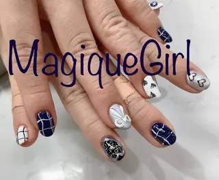 ネイル Magique Girlのネイルデザイン