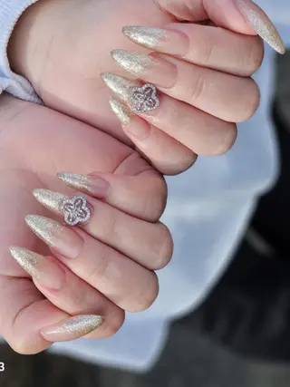 ネイル Y. Reonaのネイルデザイン