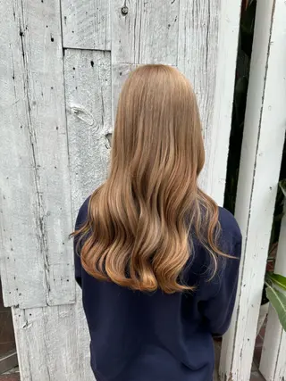 ロング カラー ブリーチカラー🦖 岡部木乃夏のヘアスタイル