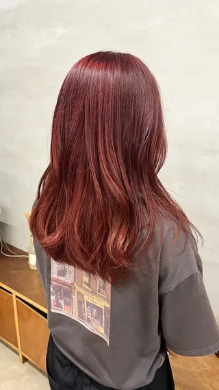 セミロング カラー nalu.所属・前山 七海のヘアスタイル