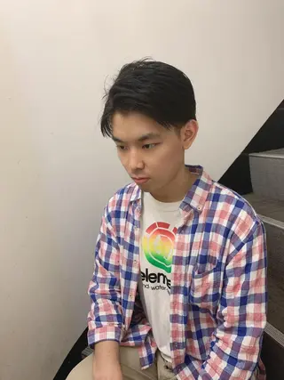 ミディアム 岡崎 海人のヘアスタイル