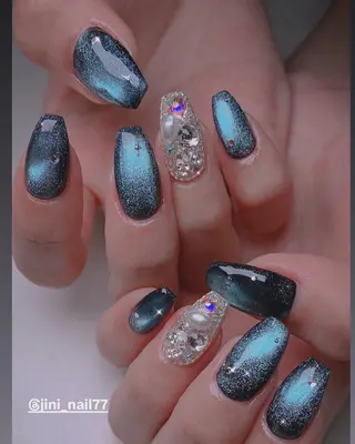 ネイル JINI NAIL所属・ジニ ネイルのネイルデザイン