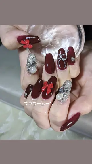 ネイル フラワー ムーンのネイルデザイン