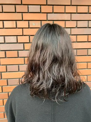 ミディアム パーマ エイト ウメダのヘアスタイル