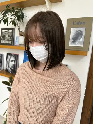 カラー リンダ所属・ベージュ/顔周り カット/スズキのヘアスタイル