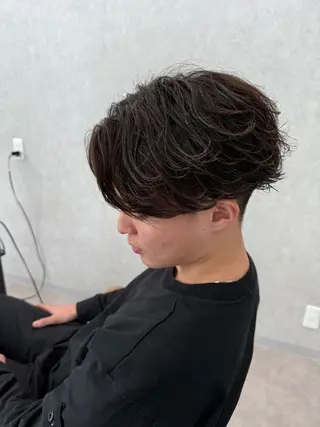 ショート パーマ メンズ メンズパーマ/波巻き パーマ/シャドウのヘアスタイル