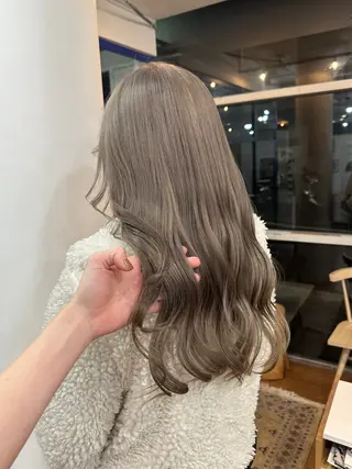 ロング カラー 磯　亜由香 🌷ブリーチのヘアスタイル