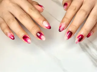 ミディアム ネイリスト シンのネイルデザイン