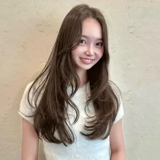 ロング 🌹ハッシュカット、 レイヤー韓国ヘア🌹のヘアスタイル