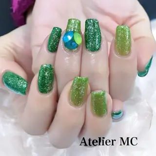 ネイル アトリエ エムシー 【新富町・東銀座】のネイルデザイン