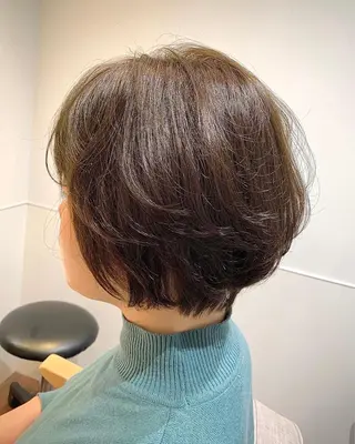 ショート カラー ヘアアレンジ GO TODAY SHAiRE SALON 梅田店所属・3ヶ月持ちが良い ボブ/ショートのヘアスタイル