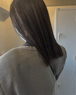セミロング カラー KIYO キヨのヘアスタイル