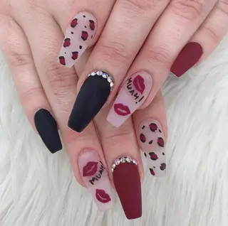 ネイル 大塚眉毛|ハンドケア |肌管理の眉毛・アイブロウイメージ