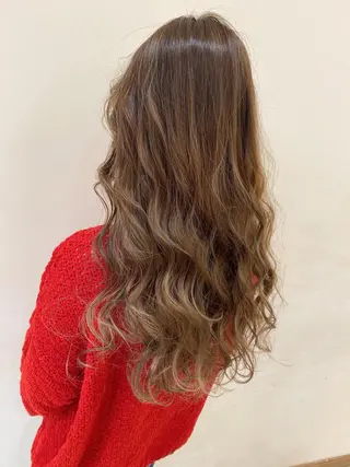 ロング カラー 艶 透け感カラー 似合わせ 齊木 勇人のヘアスタイル