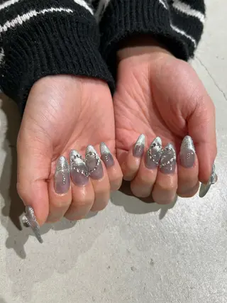 ネイル zirnail所属・zir  nail 🕊️💗RIOのネイルデザイン