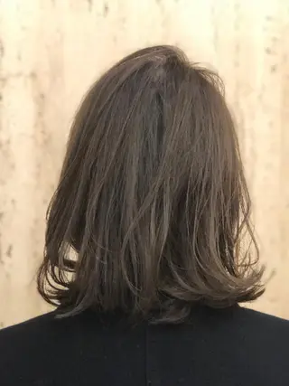 ショート カラー SEE  GRACE所属・山本 早織のヘアスタイル