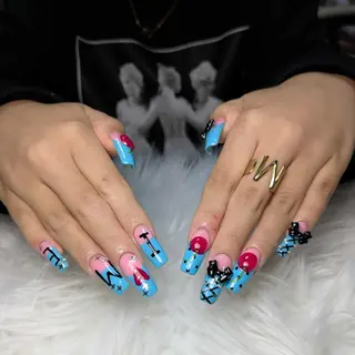ネイル Queen Nail 　クイーンネイルのネイルデザイン