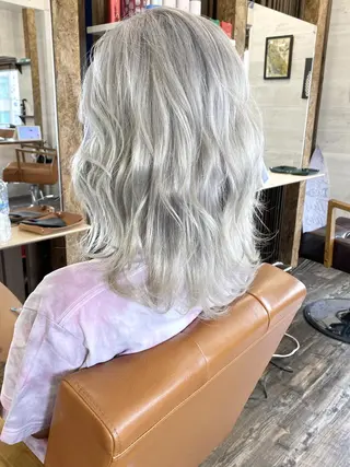 ミディアム プチプラ&ハイクオ リティ✰Lilly✰のヘアスタイル