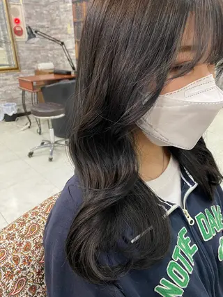 セミロング 土屋朱理/ ハイトーンカラーのヘアスタイル