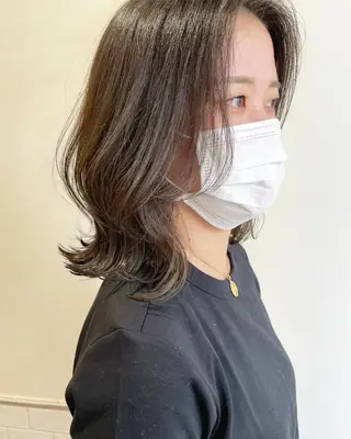 ミディアム カラー sherry【シェリー】所属・miho 大国町 柔らかハイトーン💛のヘアスタイル