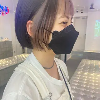 ショート カラー ヘアアレンジ 🎨ハイトーン/ 切りっぱなし みつきのヘアスタイル