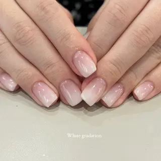 ネイル scré as Ételのネイルデザイン