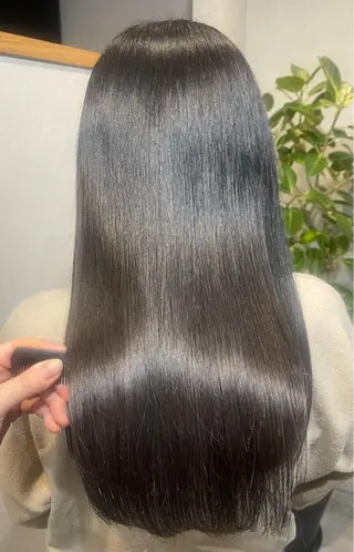 カラー ARCHE-OSAKA 心斎橋店所属・ARCHE 心斎橋 常塚のヘアスタイル