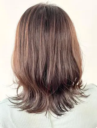 ミディアム カラー FLAGS YAMATOのヘアスタイル