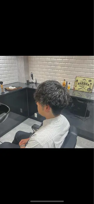 ショート パーマ メンズ 前田賢生 ご新規様はNGのヘアスタイル