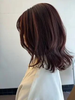 ミディアム 宮川 愛美のヘアスタイル