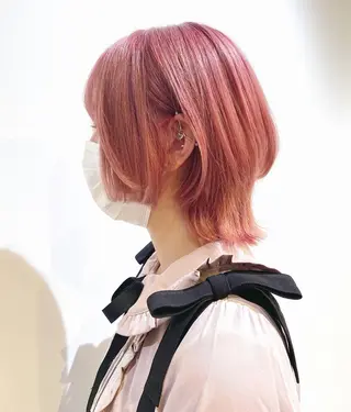 ミディアム 大阪ウルフカット ハッシュカットのヘアスタイル