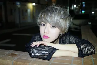 ショート カラー 加藤 あやみのヘアスタイル