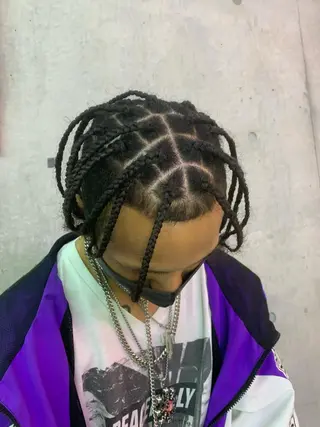 ヘアアレンジ メンズ HARURU🪮✨ ブレイズ海外ヘアのヘアスタイル