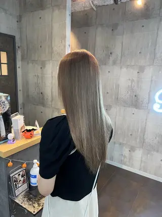 ロング スワイプするのちょっ と待った艶髪/透明感のヘアスタイル