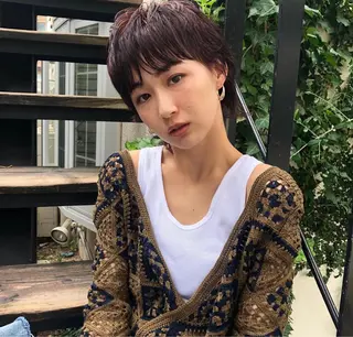 ショート カラー BRIDGE所属・透明感カラー/パーマ hitomiのヘアスタイル