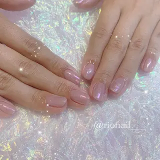 ネイル 𝘙𝘪𝘰𝘯𝘢 ...🕯🤍のネイルデザイン