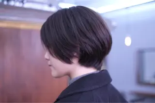 ショート カラー 松岡 俊輔のヘアスタイル