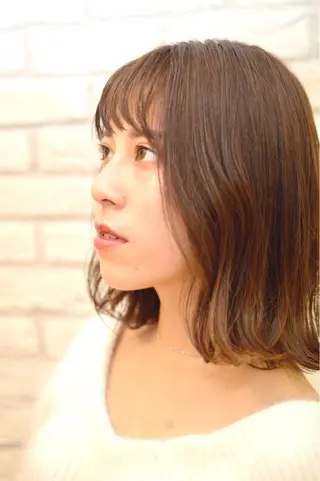 ミディアム カラー 清水 有実子のヘアスタイル