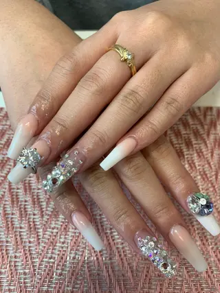 ネイル rukianail 新里のネイルデザイン