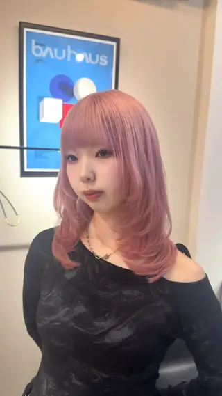 セミロング カラー ブリーチ🩶韓国ヘア 🩶ワカナのヘアスタイル