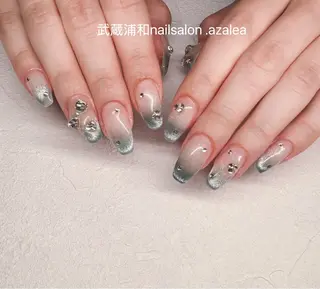 ネイル R inのネイルデザイン