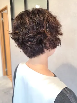 ショート パーマ 桐島 令奈のヘアスタイル