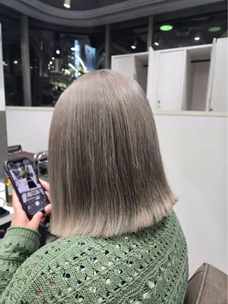 ミディアム ミツイシ ユウワのヘアスタイル