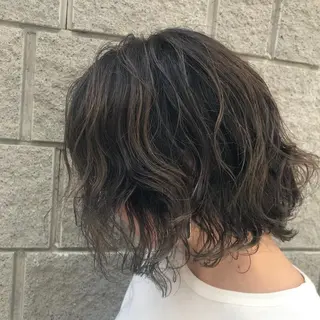 ミディアム カラー パーマ 三橋 和希のヘアスタイル