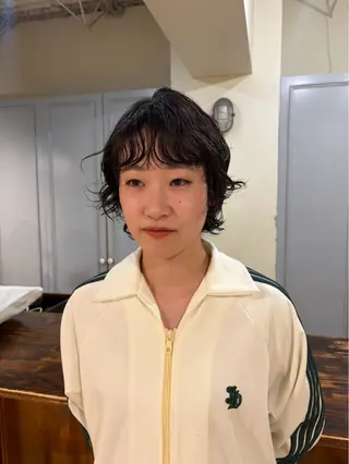 ミディアム パーマ 🤩噂のMr.髪ポジ ティブ®️yu🤩のヘアスタイル