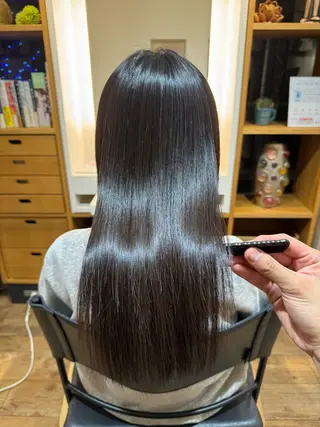 セミロング afloatkobe所属・美髪/髪質改善 川口凌弥のヘアスタイル