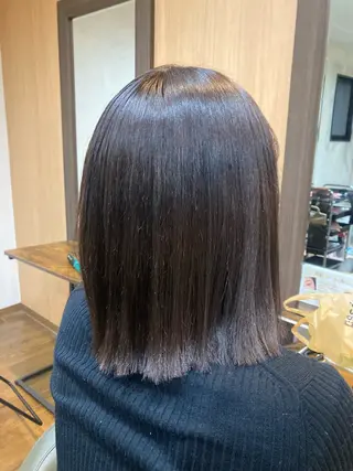 ミディアム MOLLASALON 浅香山店所属・ツジ モモカのヘアスタイル