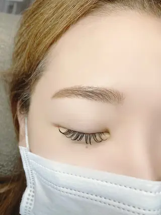 アイブロウ シュシュジプ所属・シュシュジプ井上 夏海のマツエク・マツパデザイン