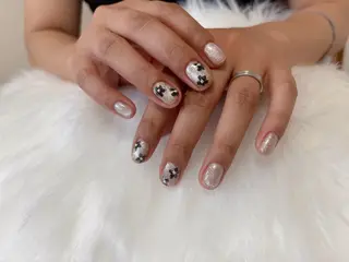 ネイル 黒瀬 奈津季のネイルデザイン